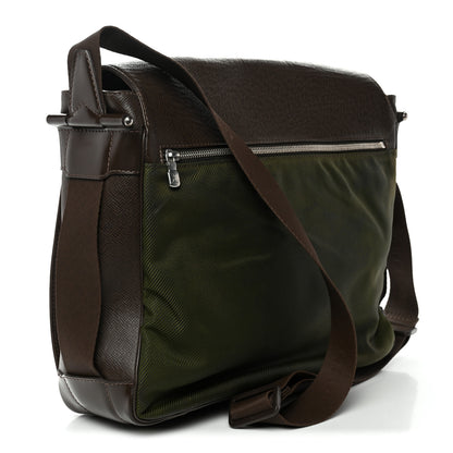 Louis Vuitton Taiga Andrei Messenger Bag Grizzli 3 of 11