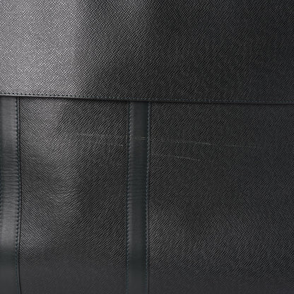 Louis Vuitton Taiga Housse Bering Garment Cover Epicea 7 of 7