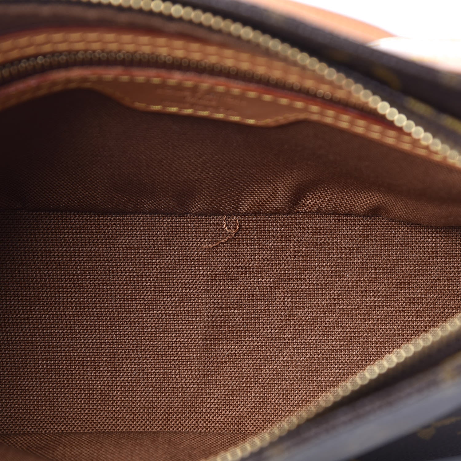 Louis Vuitton Monogram Trotteur 8 of 16
