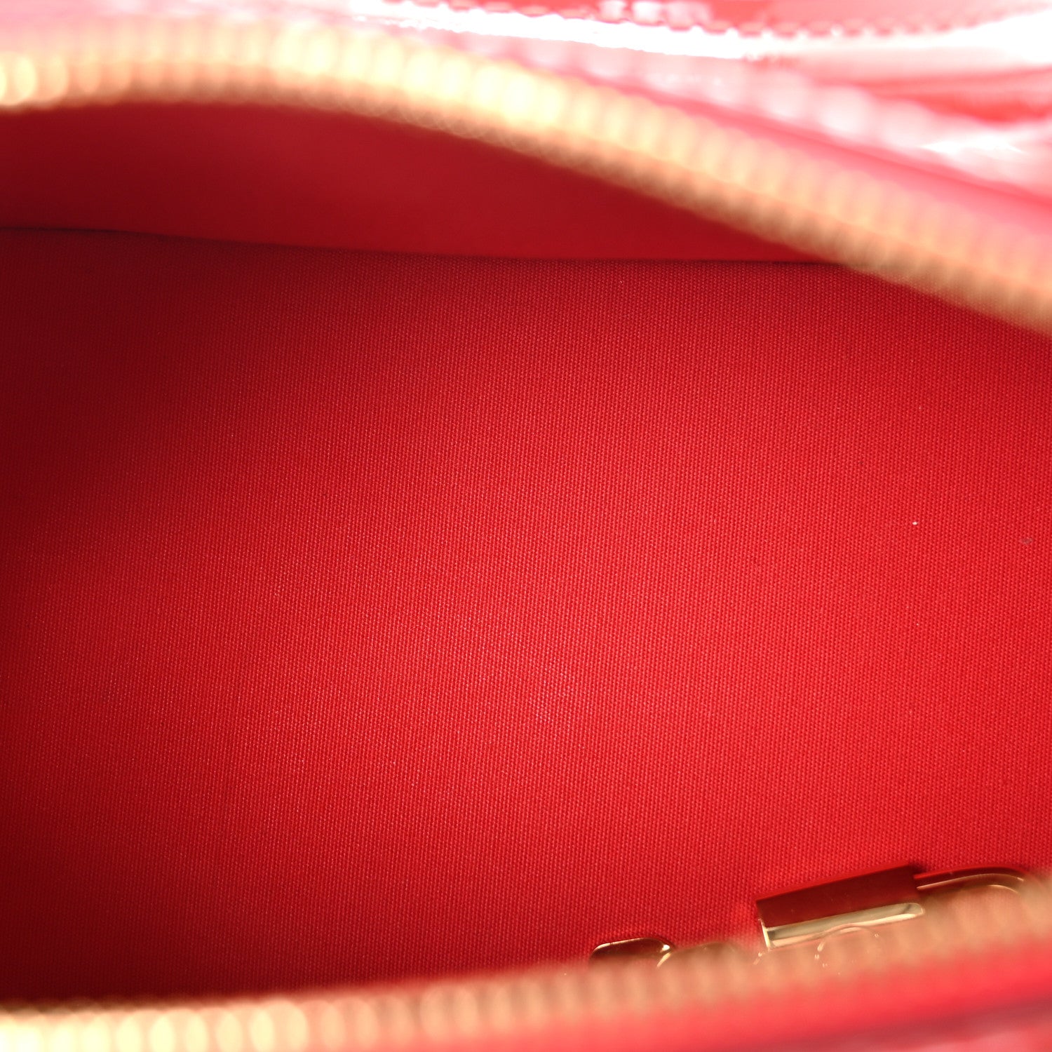 Louis Vuitton Vernis Alma BB Cherry 5 of 9