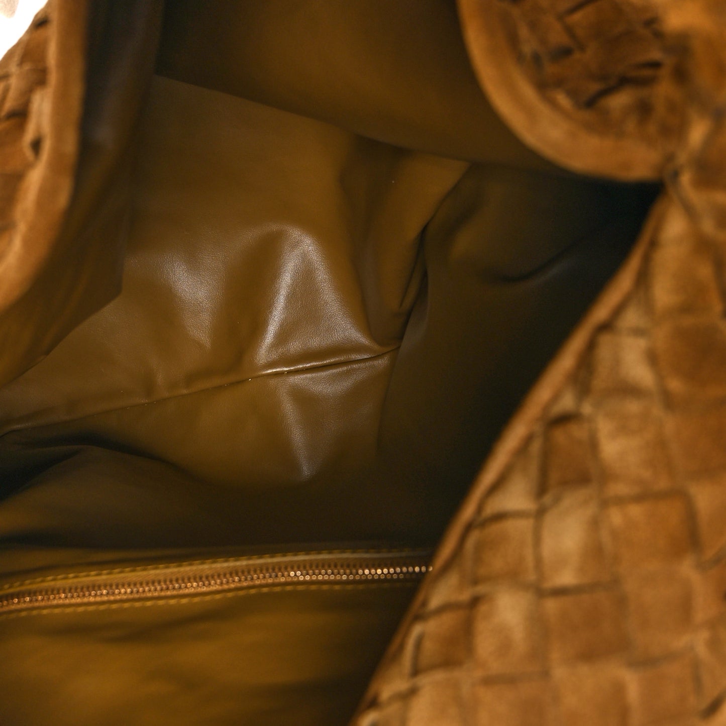 Suede Intrecciato Large Hop Acorn
