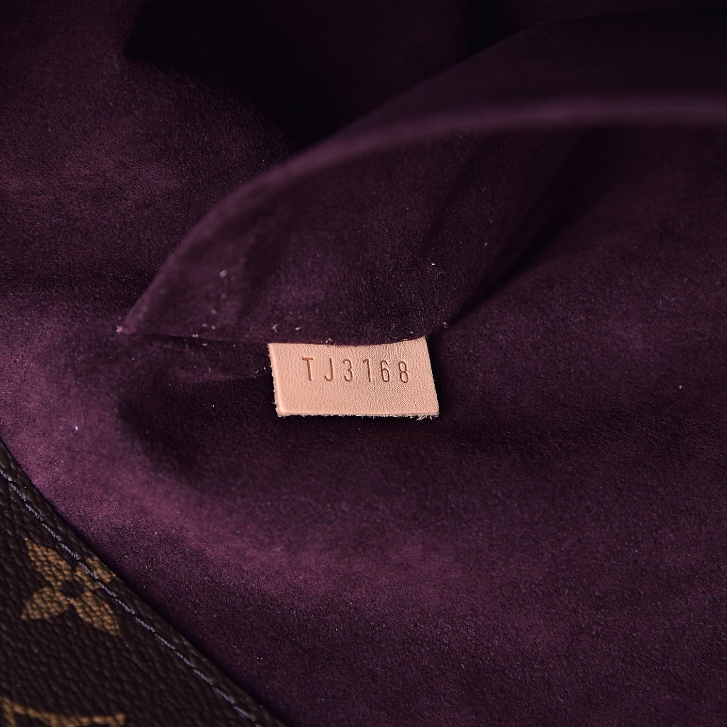 Louis Vuitton Monogram Montaigne GM 7 of 11