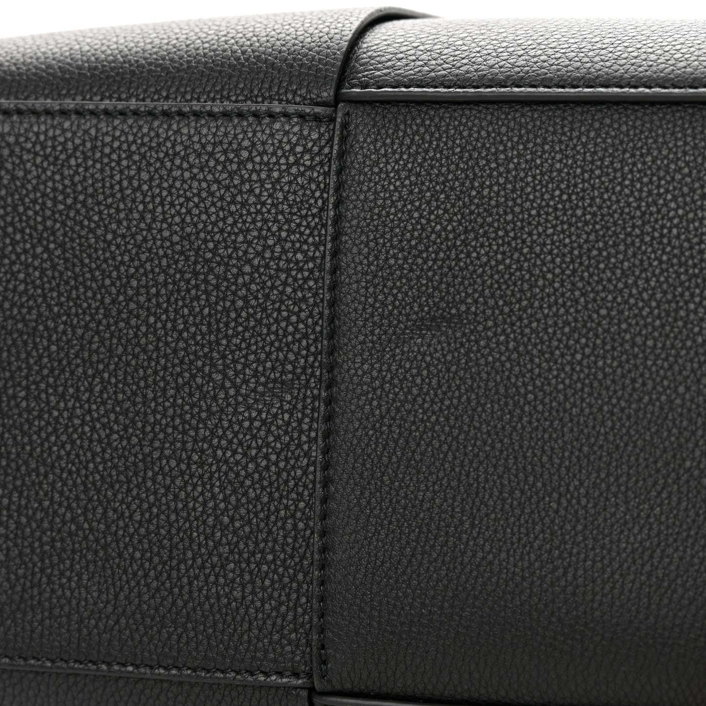 Calfskin Maxi Intrecciato Arco Black