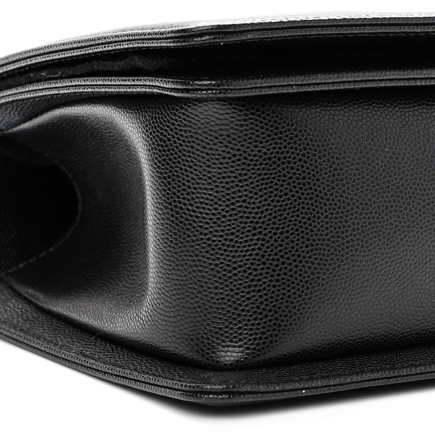 Caviar Quilted Medium Boy Flap Black