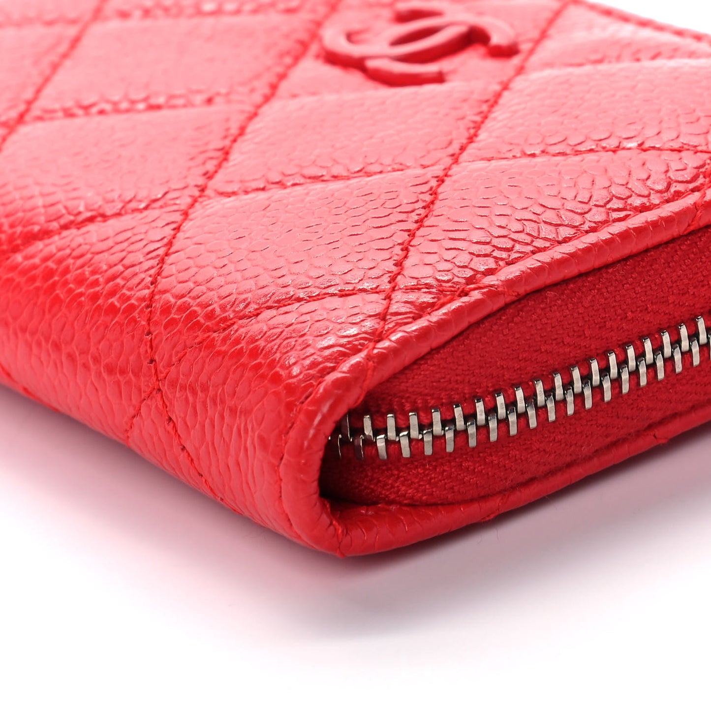Caviar Quilted Incognito Zip Coin Purse Coral