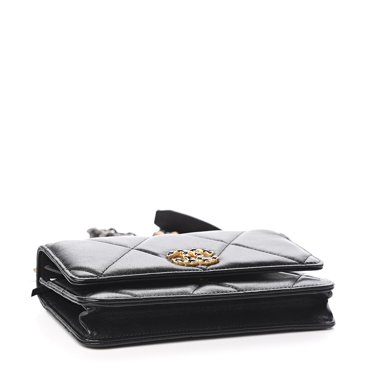 Lambskin Quilted 19 Wallet On Chain WOC Black
