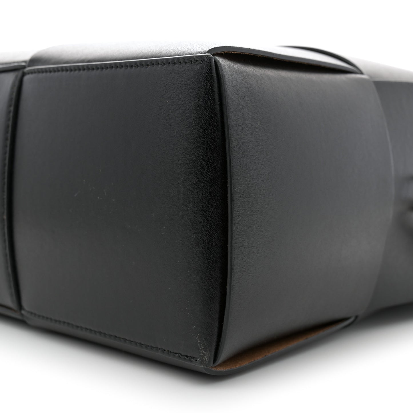 Calfskin Maxi Intrecciato Arco Briefcase Black