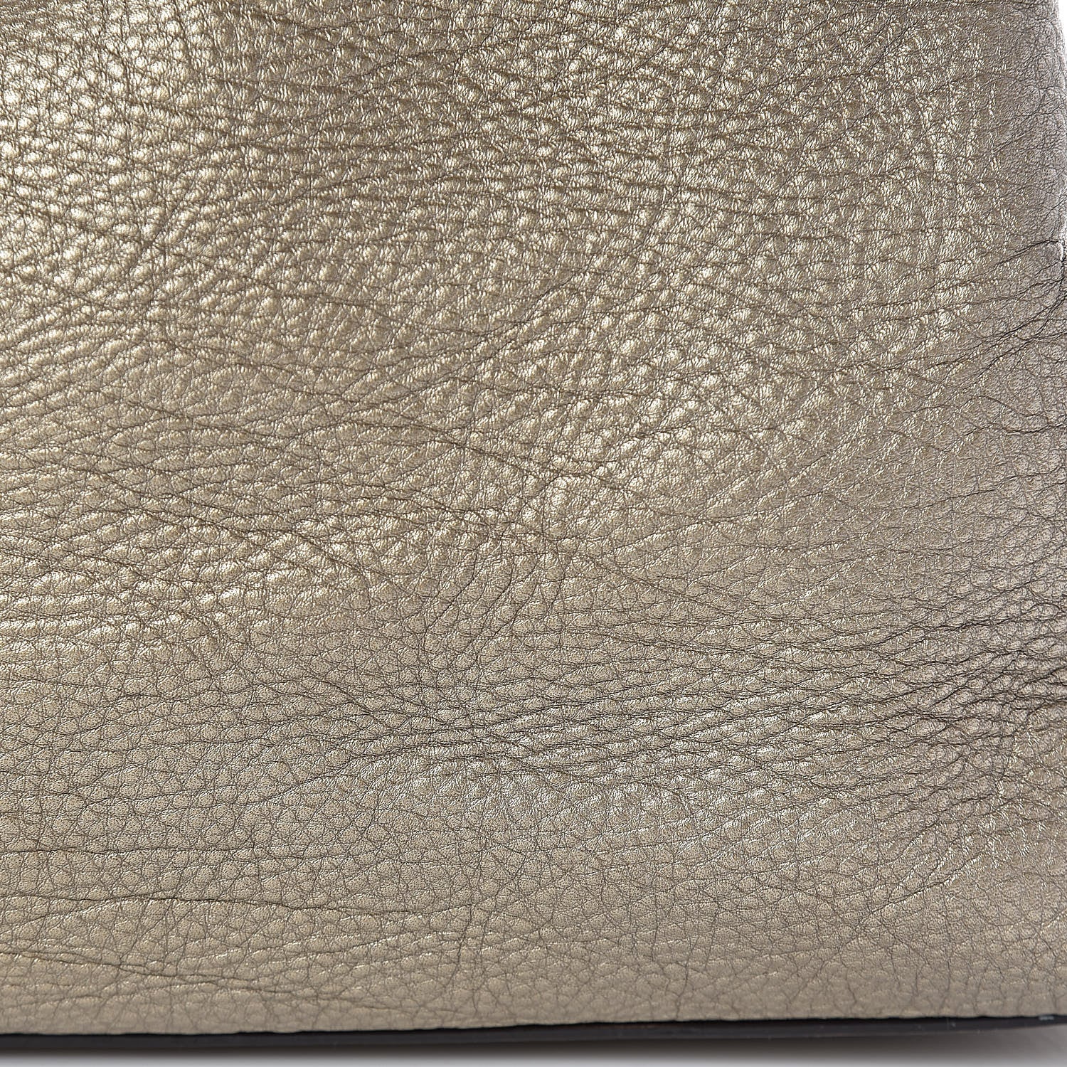 Gucci Metallic Pebbled Calfskin Medium Soho Chain Shoulder Bag Golden Beige 19 of 25