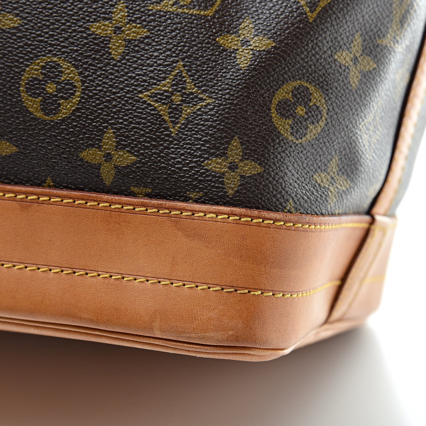 Monogram Noe