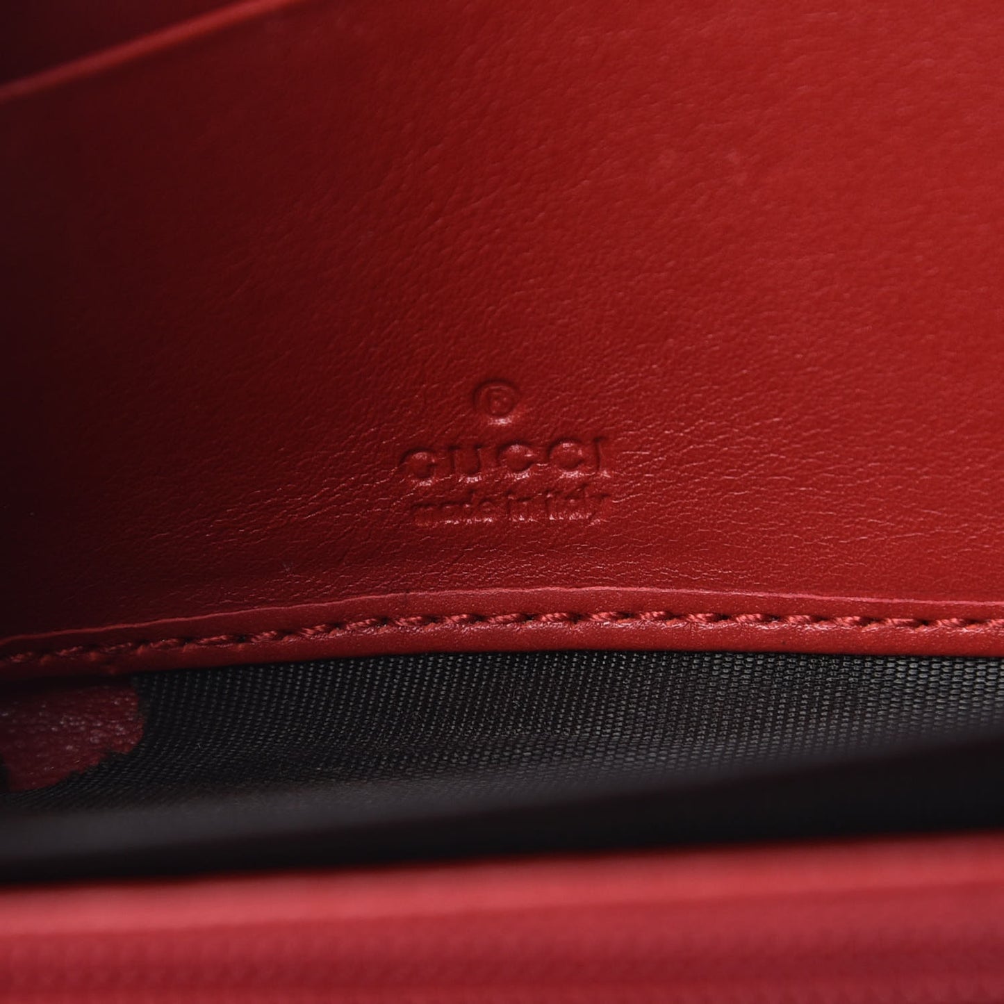 Calfskin Matelasse GG Marmont Zip Around Wallet Hibiscus Red