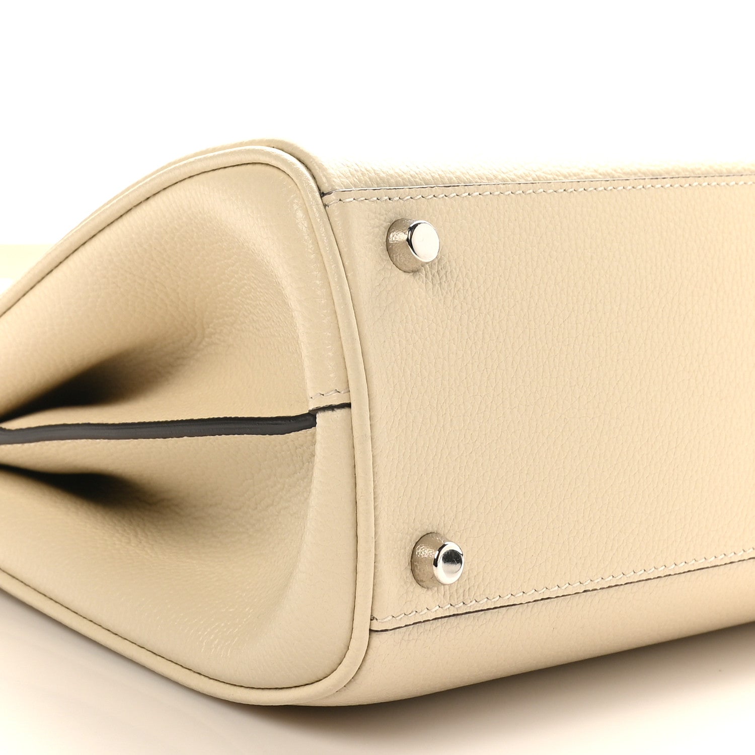 Gucci Grainy Calfskin Small Zumi Top Handle Bag Mystic White 9 of 10