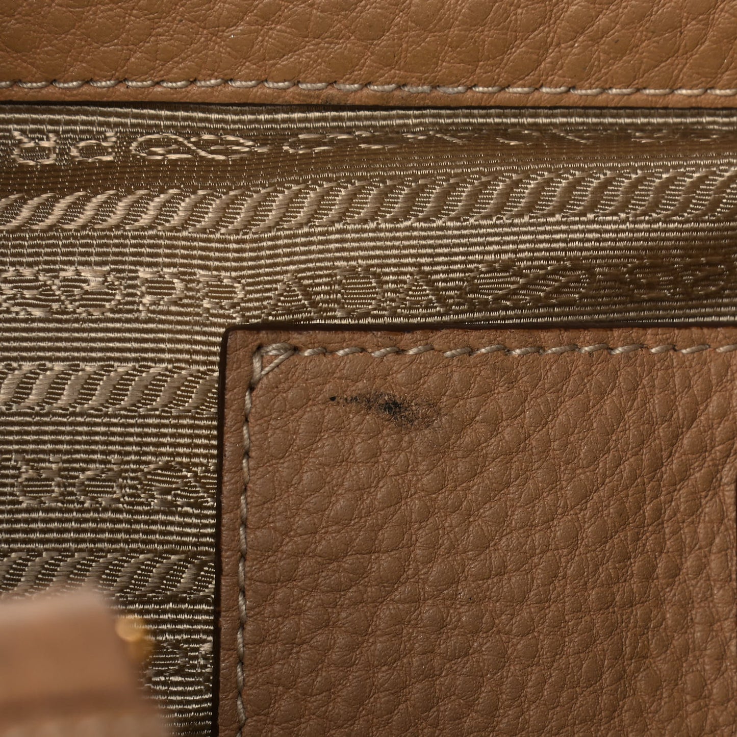 Vitello Daino Large Double Zip Tote Sughero