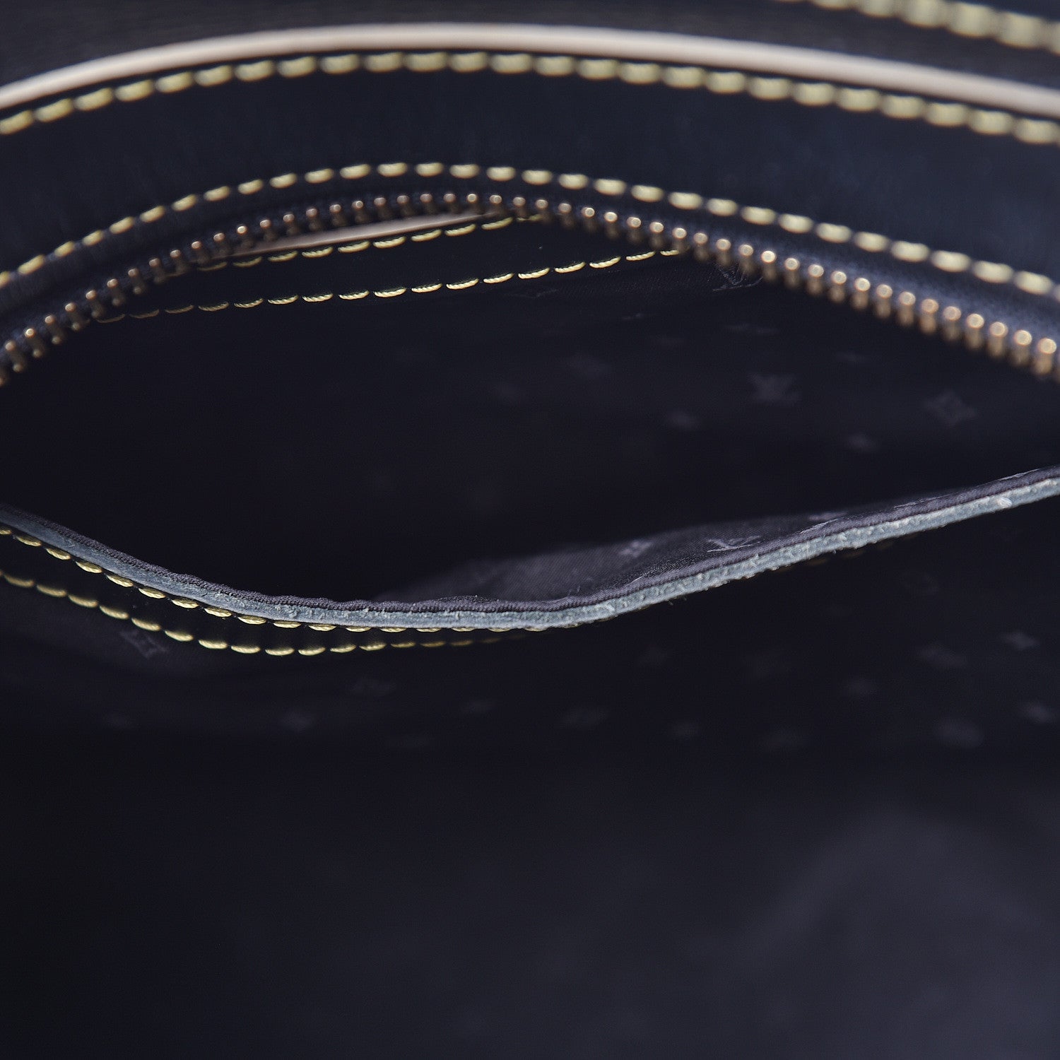 Louis Vuitton Suhali Le Radieux Black 7 of 15