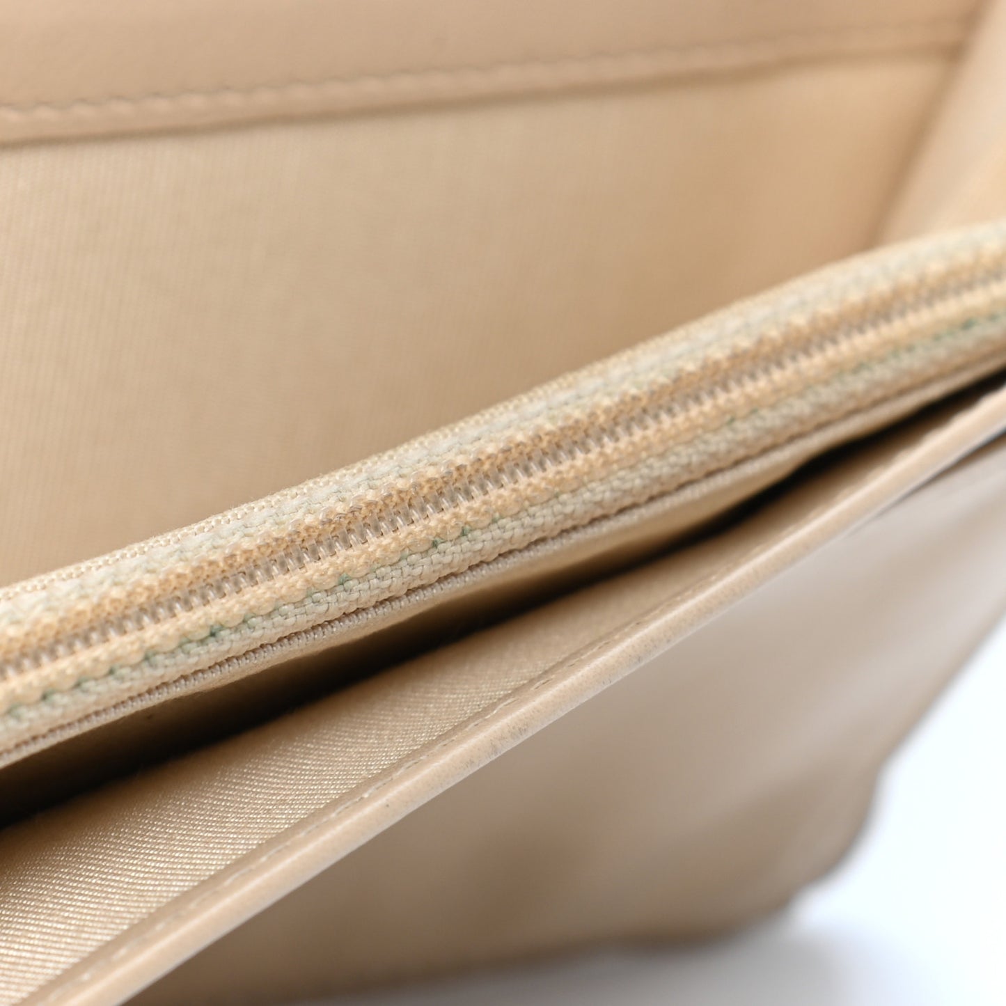 Caviar Quilted Yen Wallet Beige