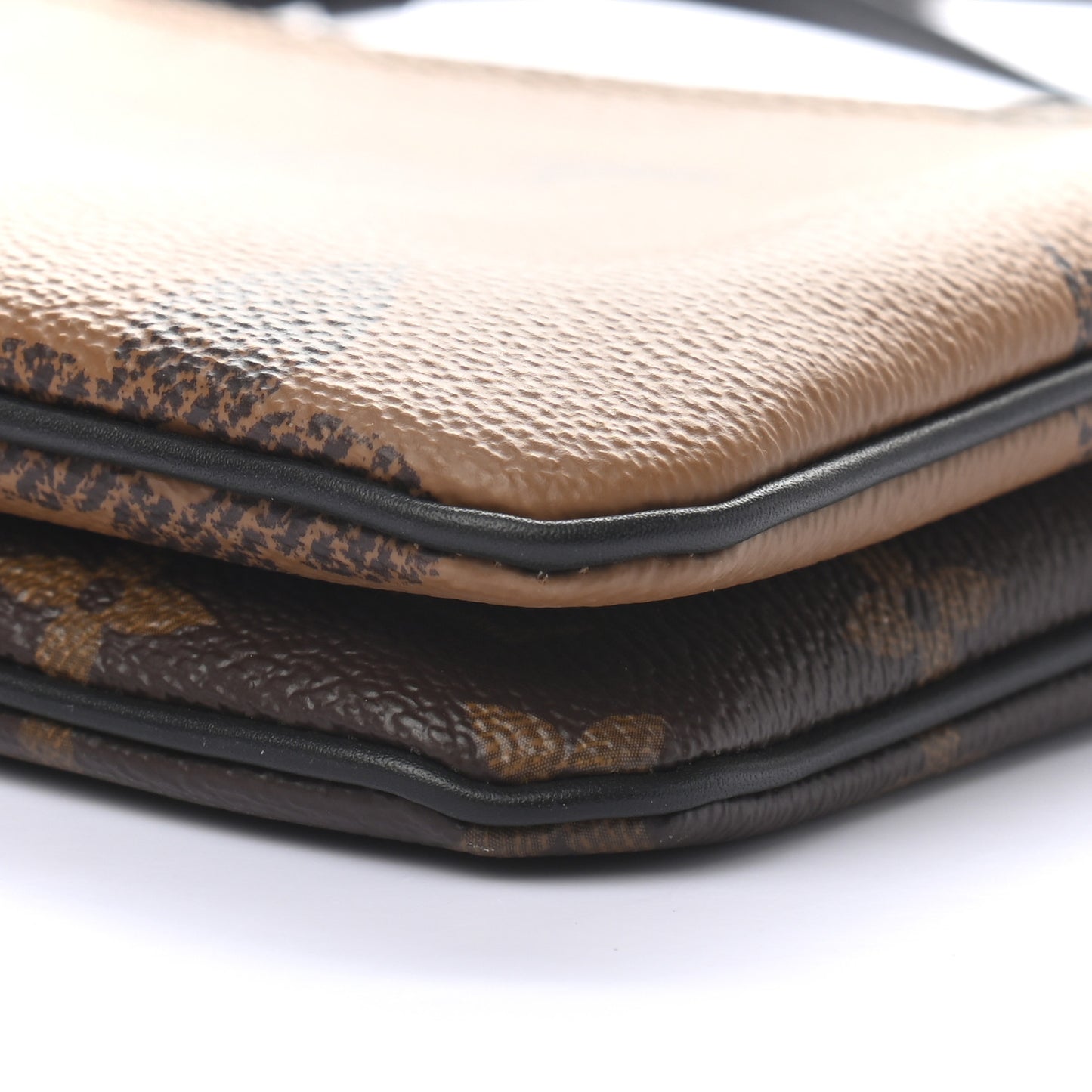 Reverse Monogram Giant Double Zip Pochette