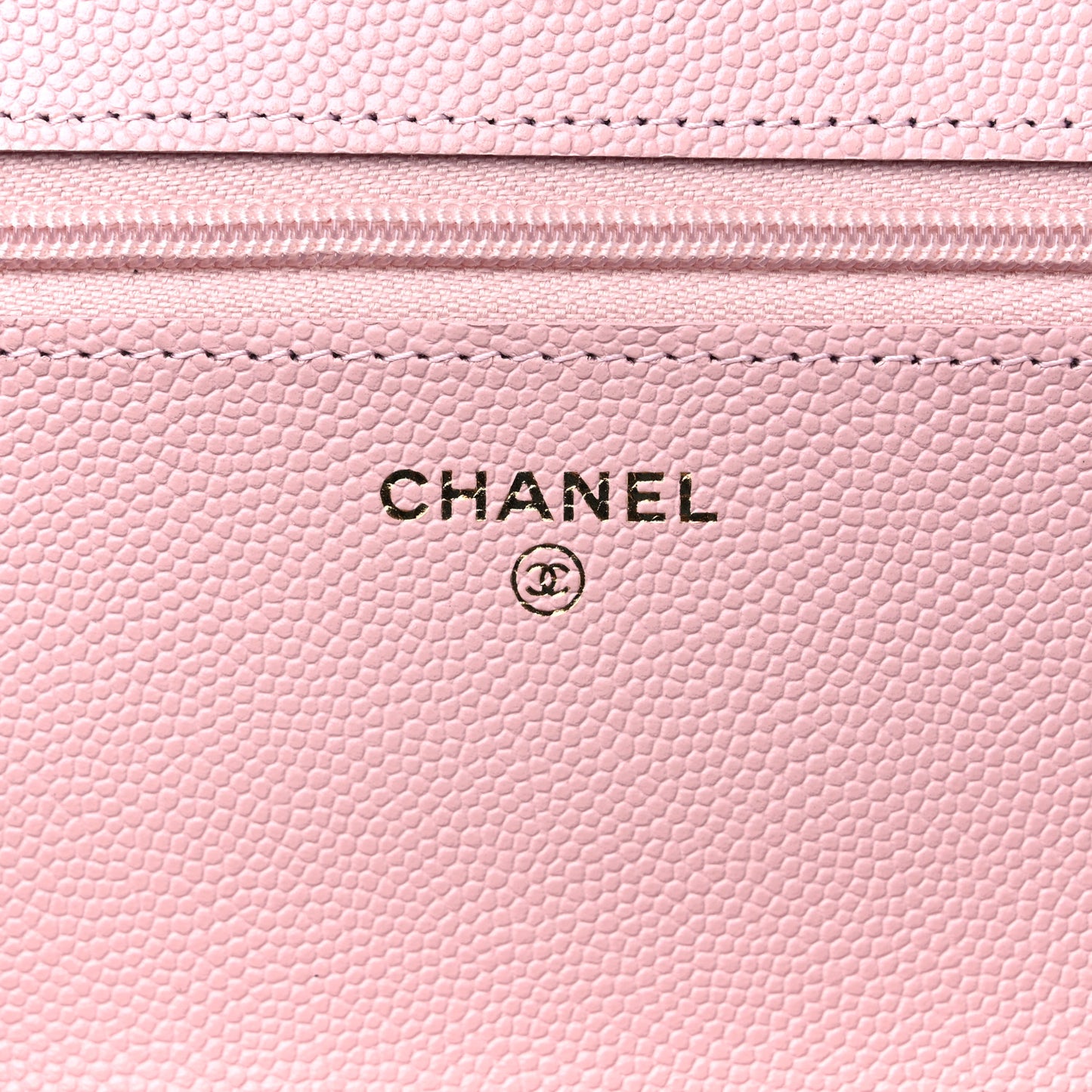 Caviar Quilted Wallet on Chain WOC Light Pink