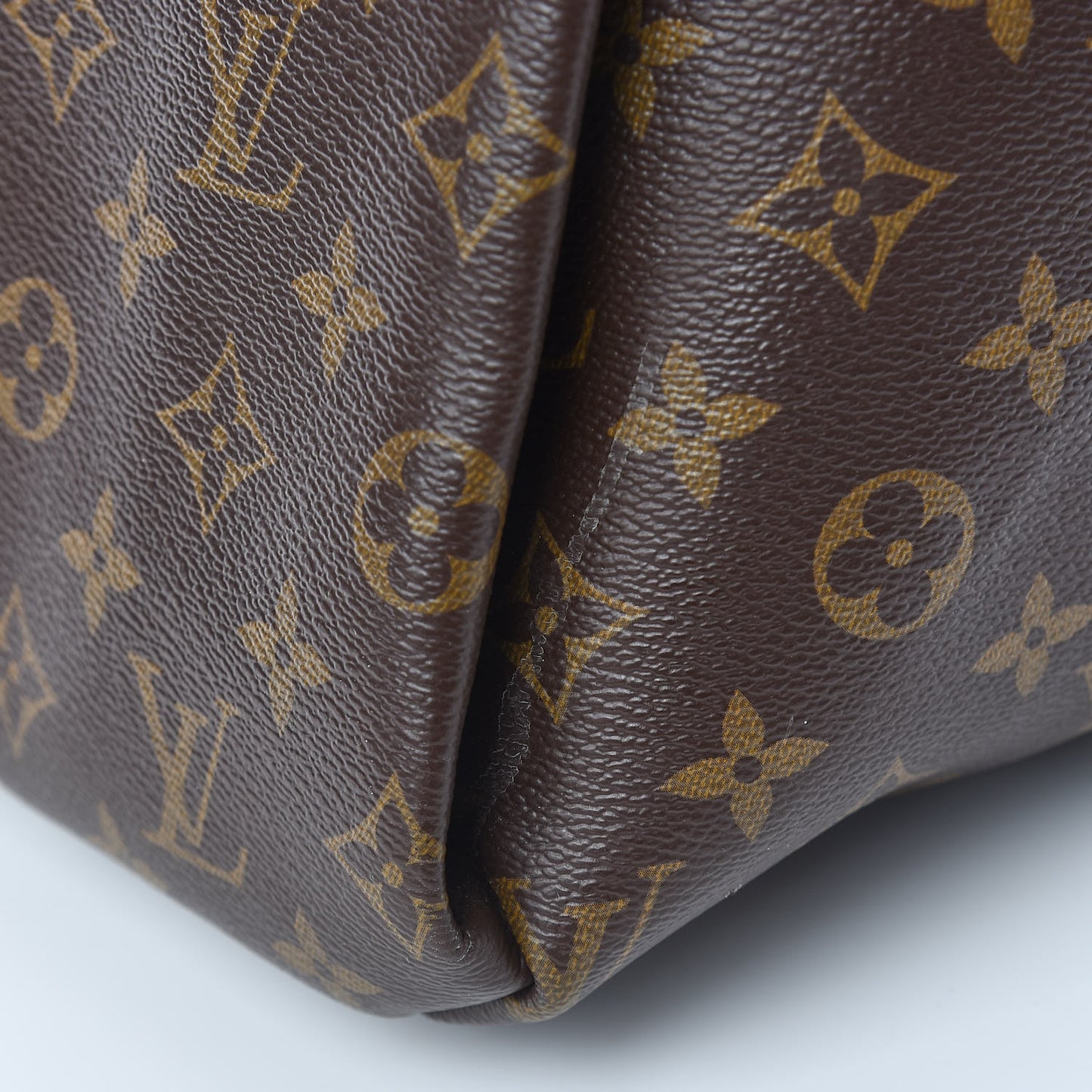 Monogram Artsy MM