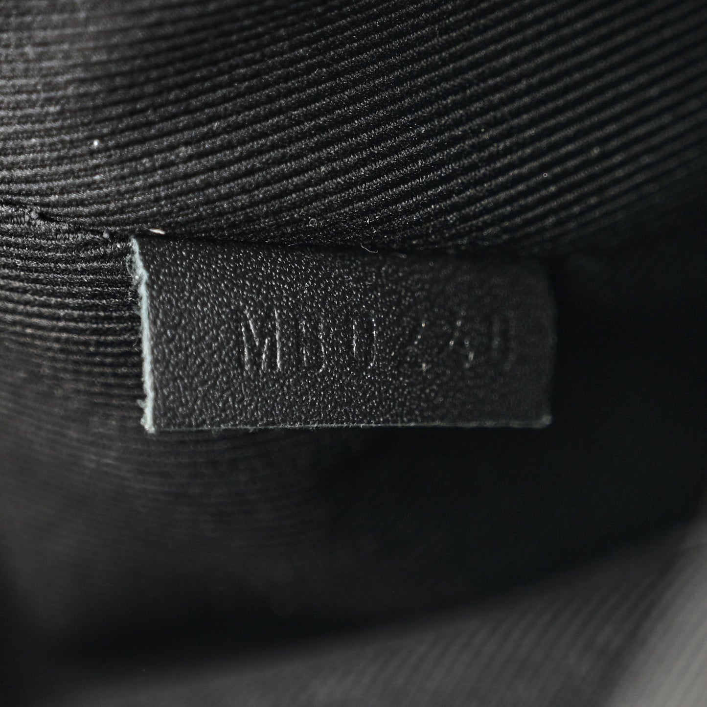 Damier Infini Avenue Sling Bag Onyx