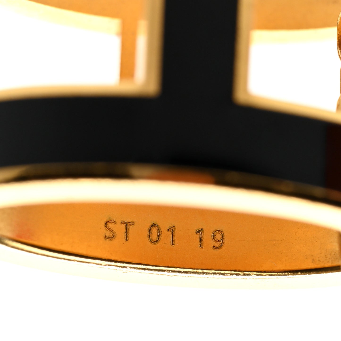 Lacquered Gold Pop H Pendant Necklace Black