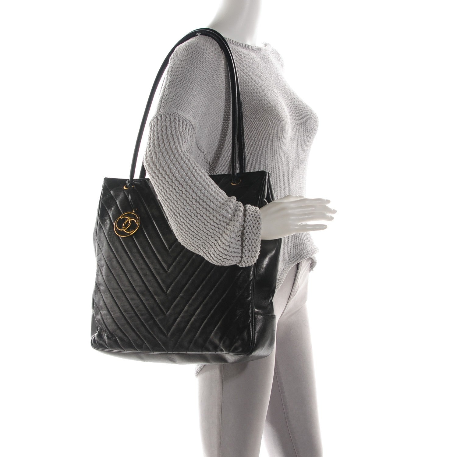Chanel Lambskin Chevron Quilted Shoulder Bag Black 2 of 9