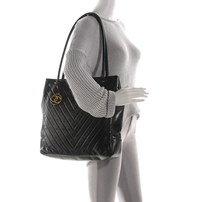 Chanel Lambskin Chevron Quilted Shoulder Bag Black 2 of 9