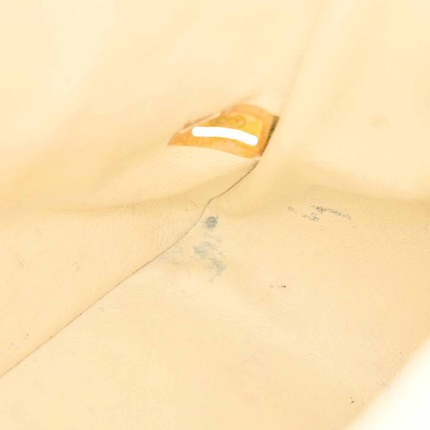 Caviar Quilted Jumbo Single Flap White