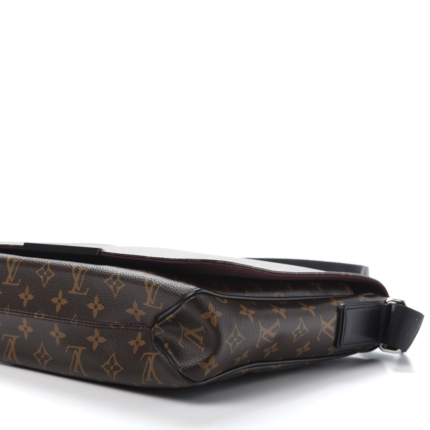 Louis Vuitton Monogram Macassar District MM 8 of 10