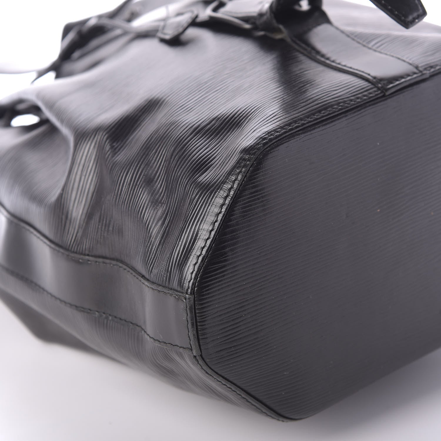 Louis Vuitton Epi Sac D'Epaule GM Black 7 of 17