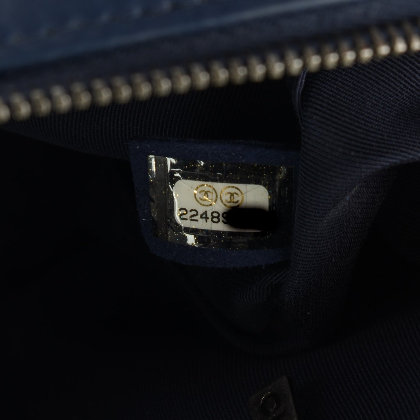 Crumpled Calfskin Quilted Medium Casual Rock Flap Navy