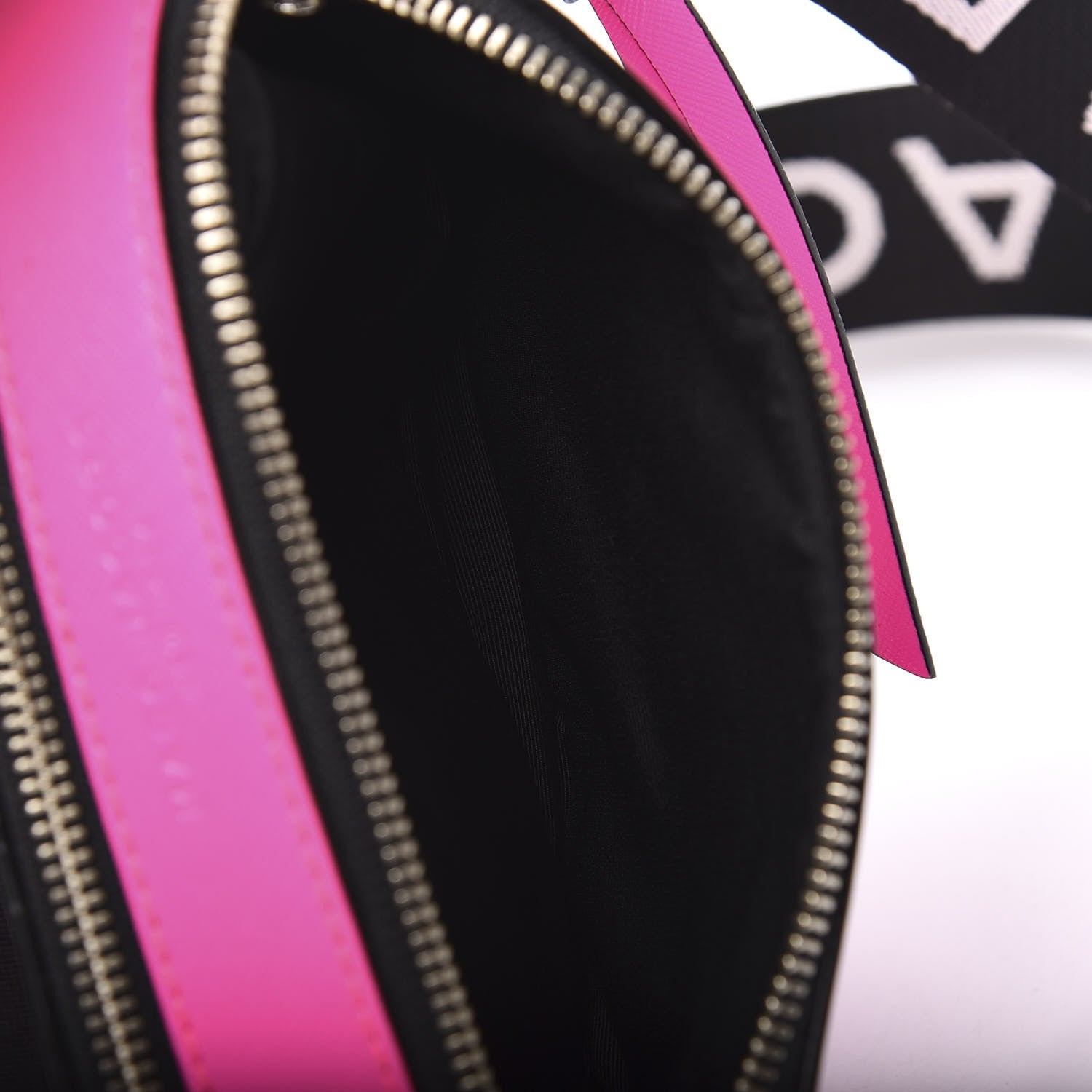 Marc Jacobs Saffiano Small Snapshot Camera Bag Pink 7 of 10