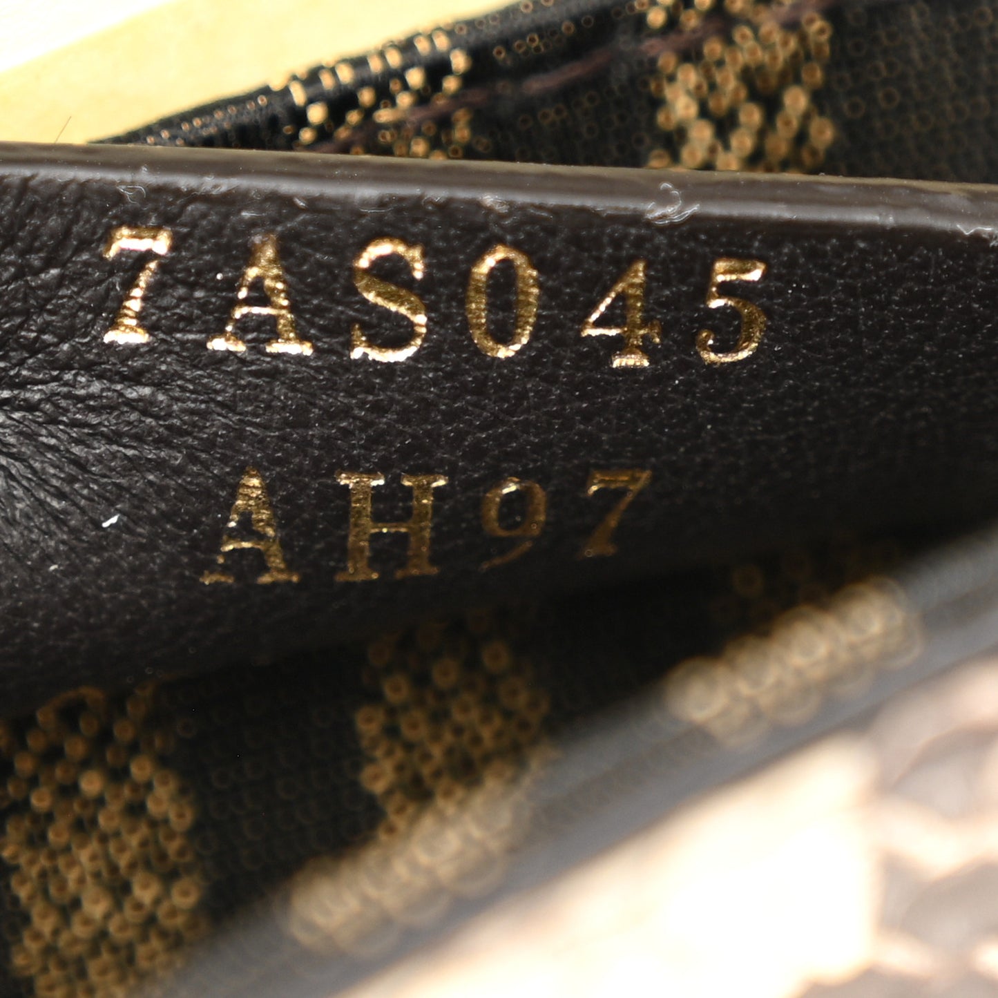 Snakeskin Nano Maxi Buckle Baguette Charm Daisy Roccia