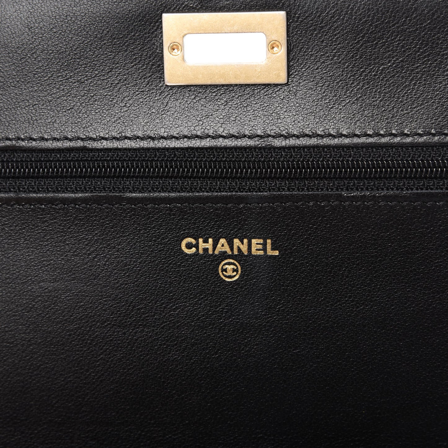 Lambskin Metallic Calfskin Crocodile Embossed 2.55 Reissue Wallet On Chain WOC Black Gold