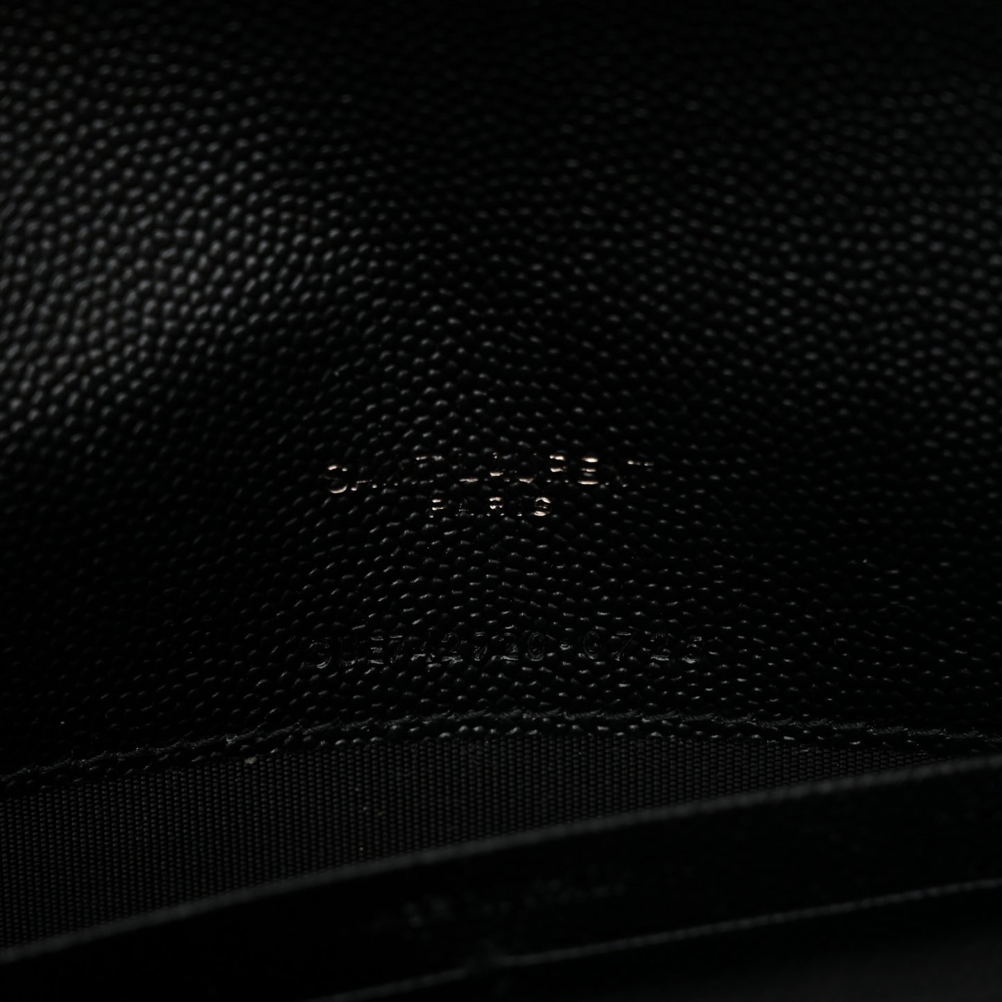 Grain De Poudre Matelasse Chevron Monogram Monochrome Envelope Chain Wallet Black