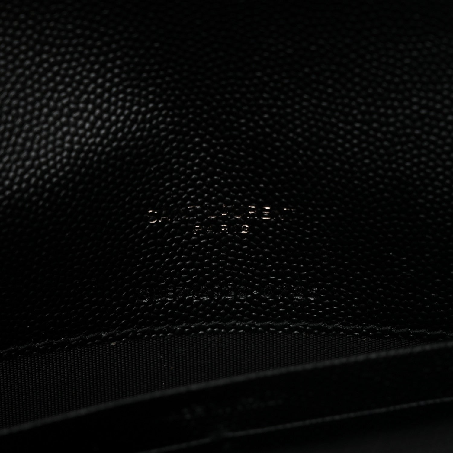 Saint Laurent Grain De Poudre Matelasse Chevron Monogram Monochrome Envelope Chain Wallet Black 7 of 13