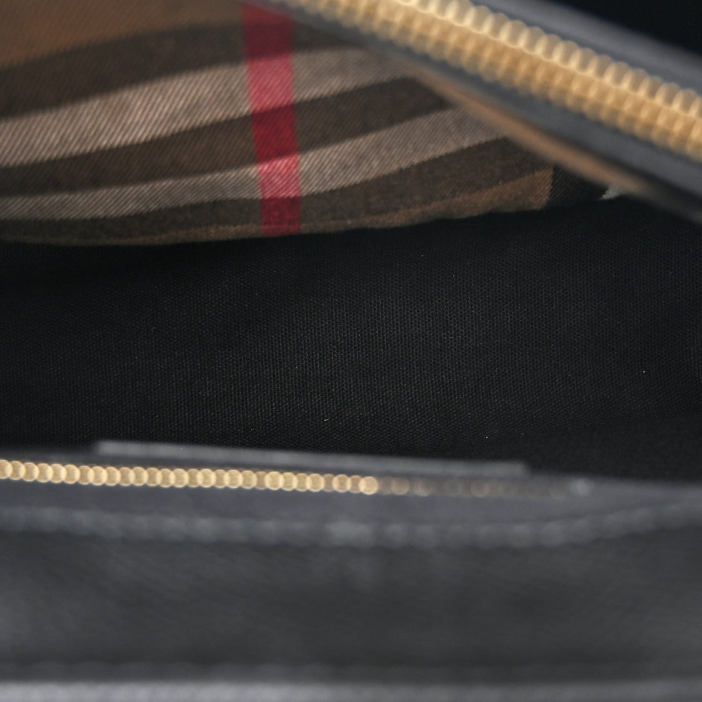 Derby Calfskin House Check Medium Camberley Black