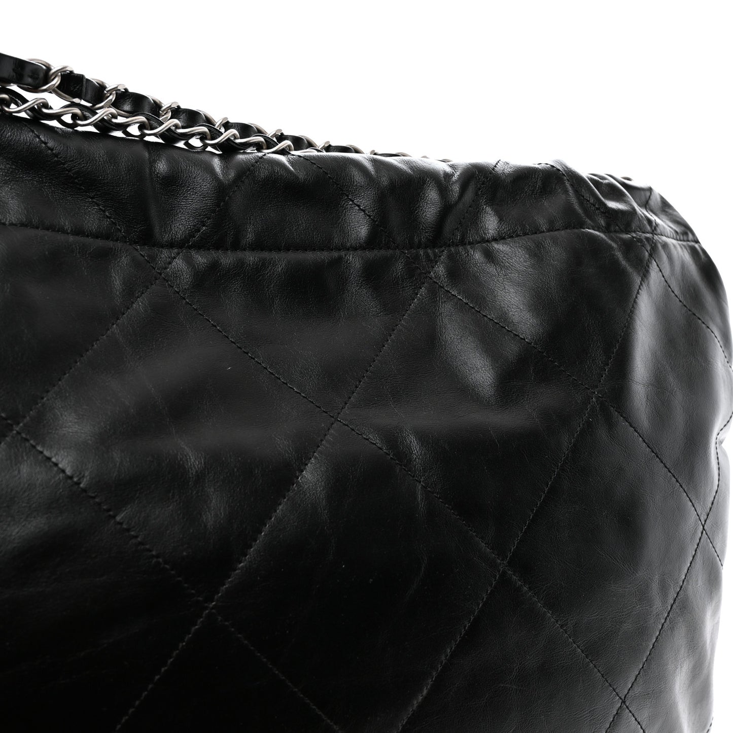 Shiny Calfskin Quilted Chanel 22 Black
