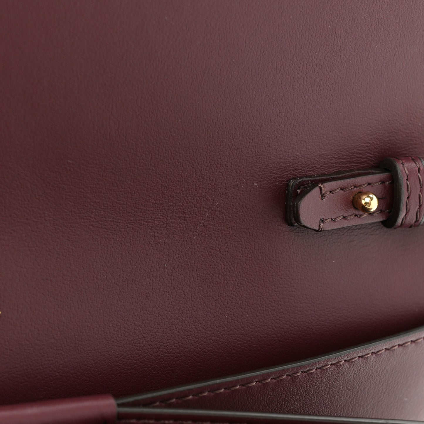 Calfskin Logo Hazelmere Wallet With Detachable Strap Deep Maroon