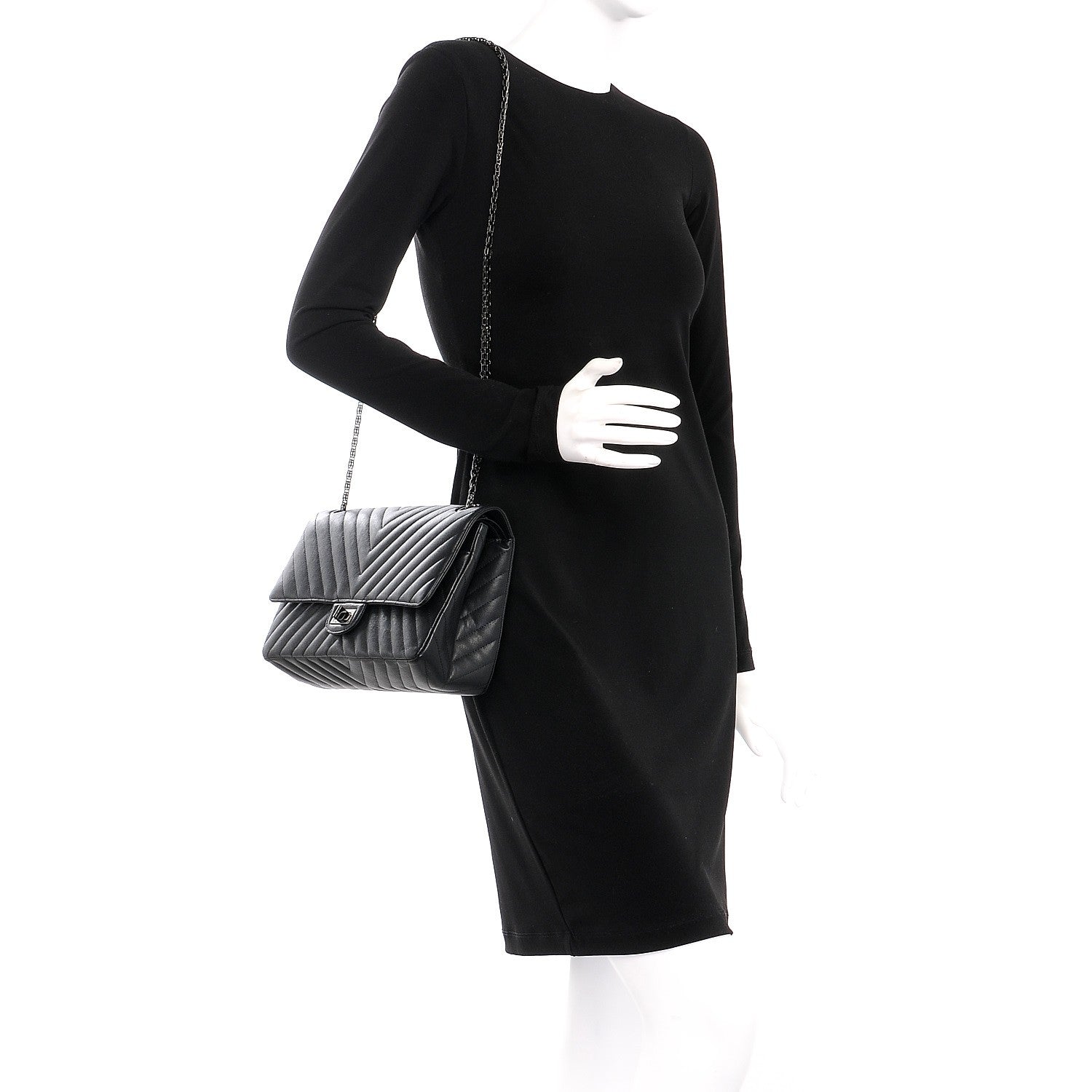Chanel Sheepskin Chevron Quilted 2.55 Reissue 226 Flap So Black 2 of 8