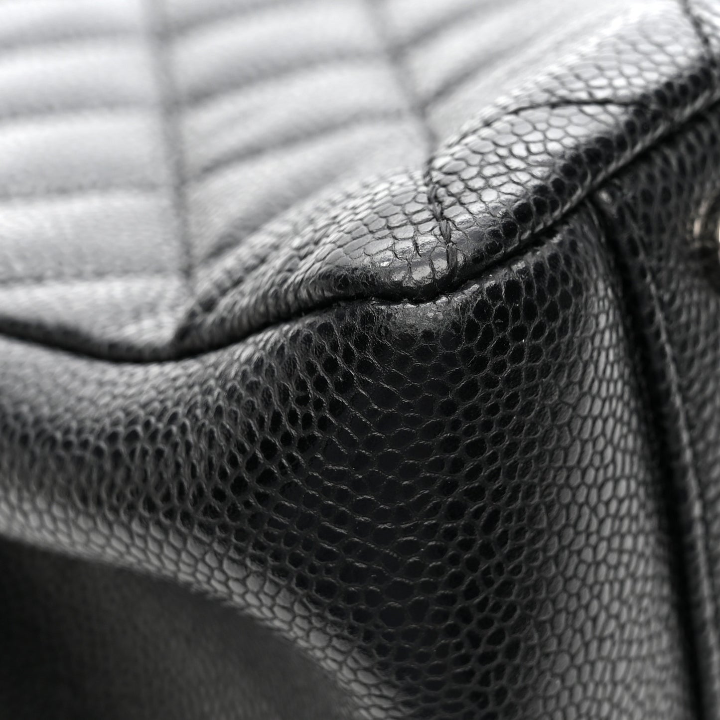 Caviar Quilted XL Grand Shopping Tote GST Black