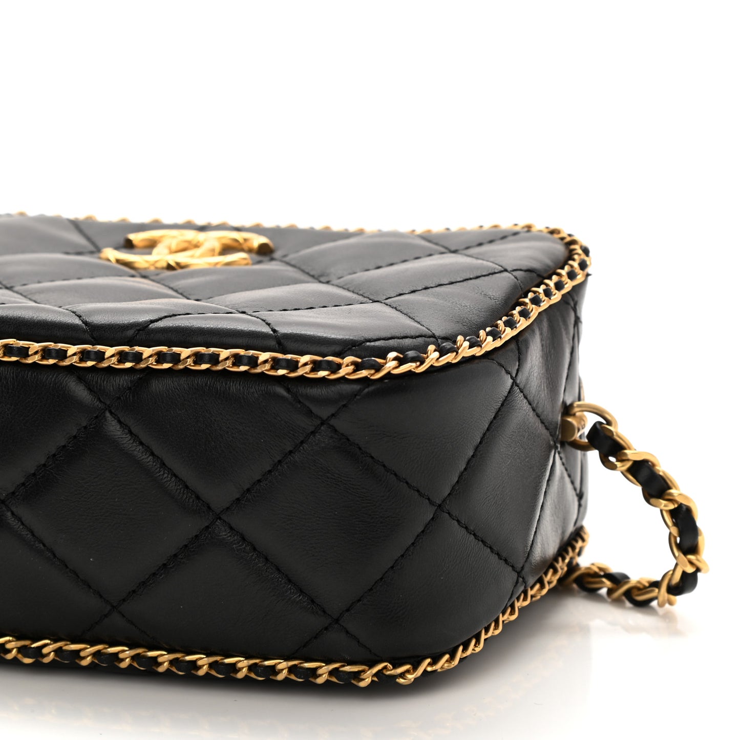 Lambskin Quilted Chain CC Mini Camera Case Black
