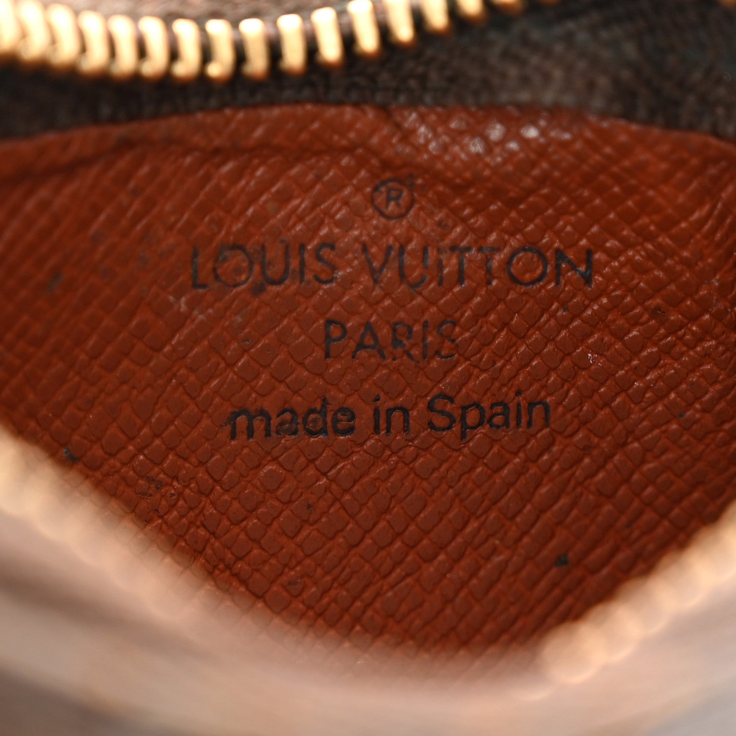 Louis Vuitton Monogram Key Pouch 6 of 10