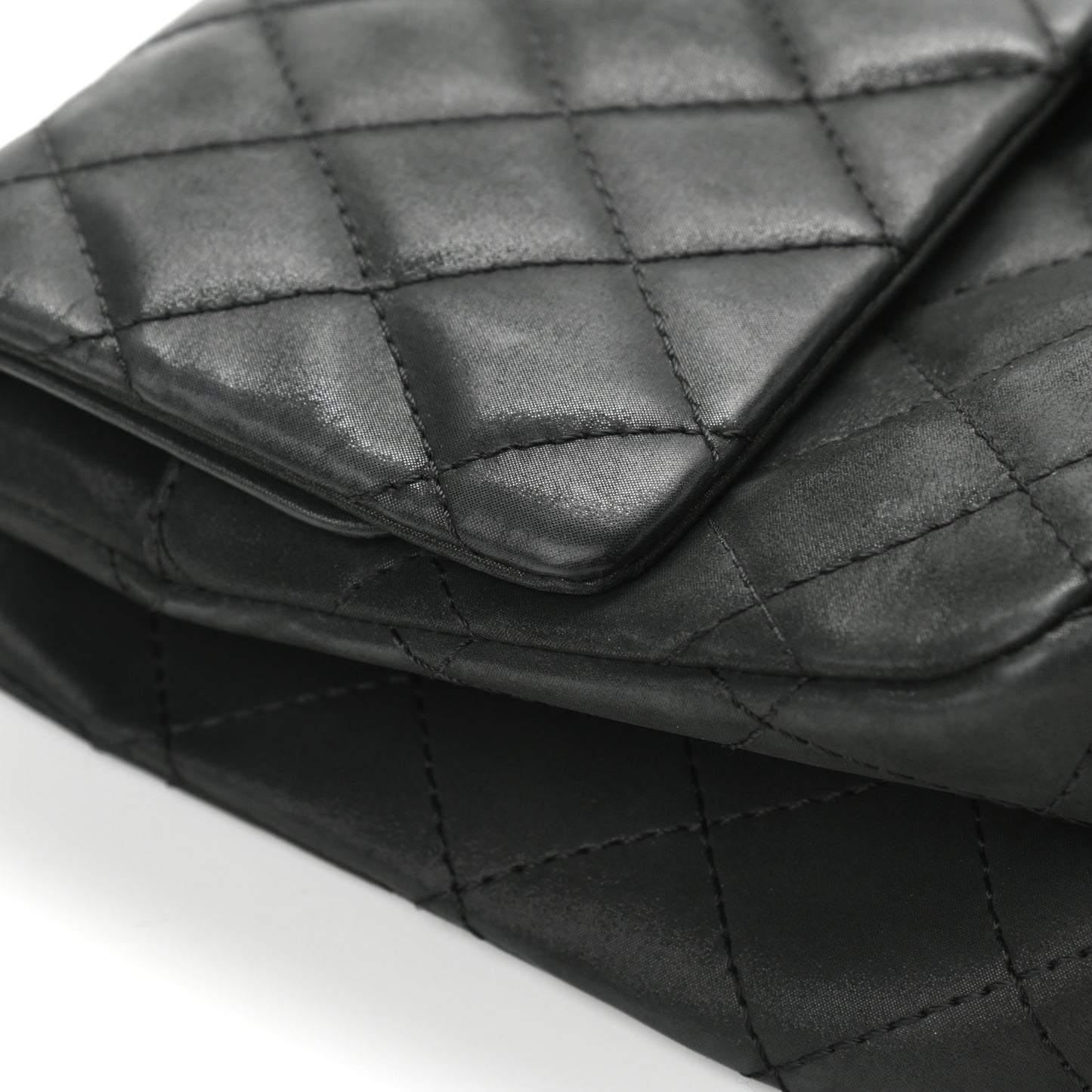 Iridescent Calfskin Quilted 2.55 Reissue 227 Flap Black