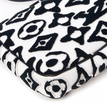Louis Vuitton X UF Tufted Monogram Pochette Accessories White Black 6 of 9