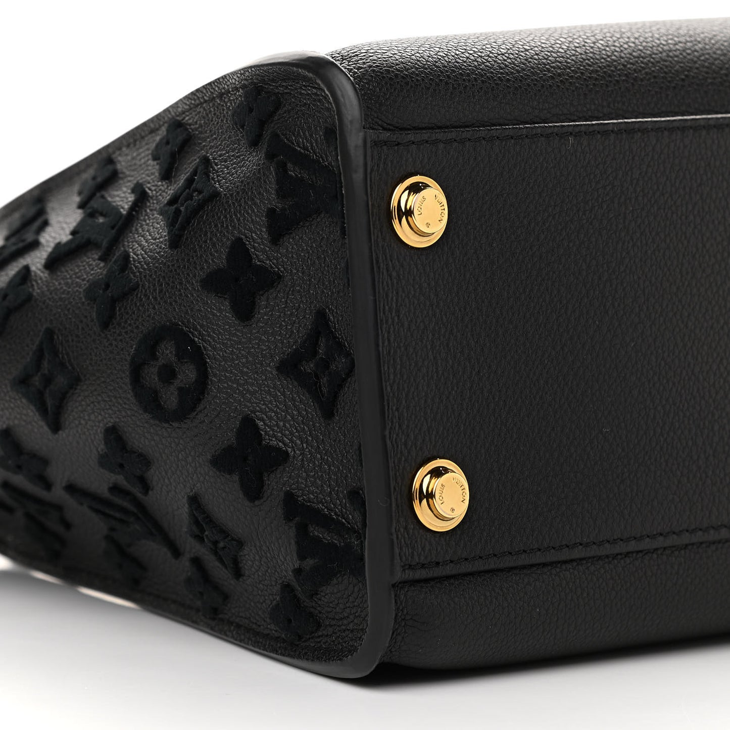 Calfskin Monogram Tufting On My Side Black