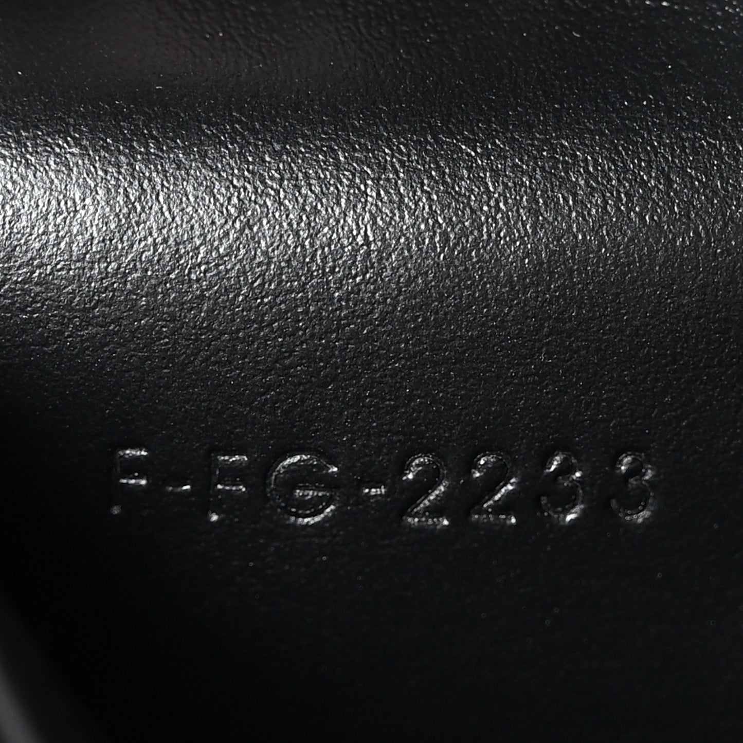 Shiny Calfskin Long Triomphe Wallet Black