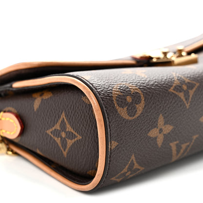 Louis Vuitton Monogram Pochette Camille 8 of 10