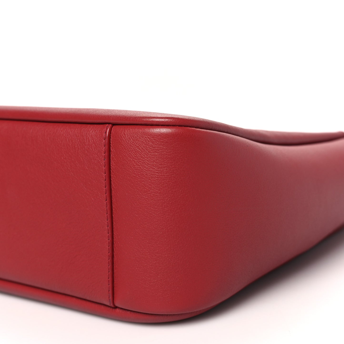 Grained Calfskin Small Le 5 A 7 Soft Hobo Rouge Legion