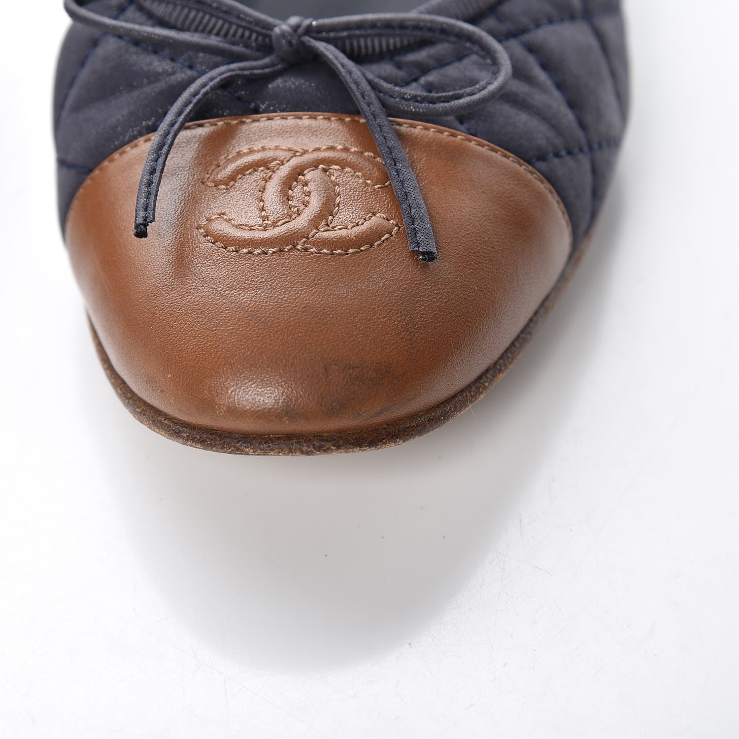Chanel Iridescent Calfskin Quilted CC Cap Toe Ballerina Flats 37.5 Navy Tan 12 of 12