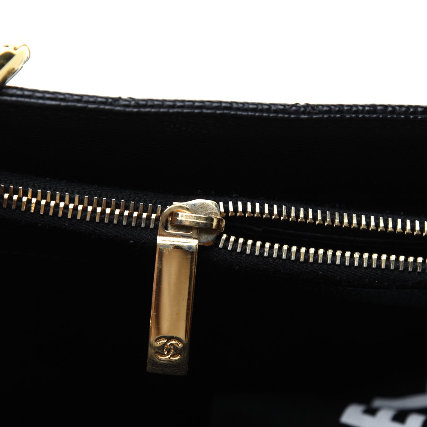 Caviar Quilted Grand Shopping Tote GST Black