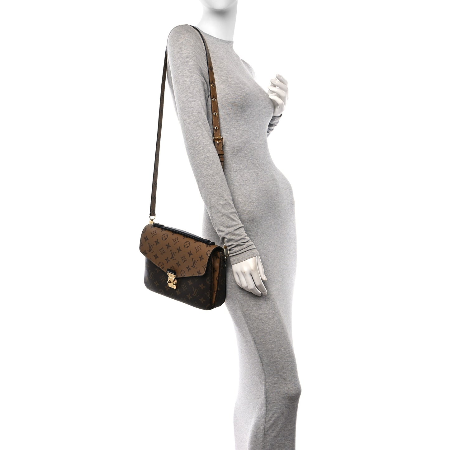 Reverse Monogram Pochette Metis